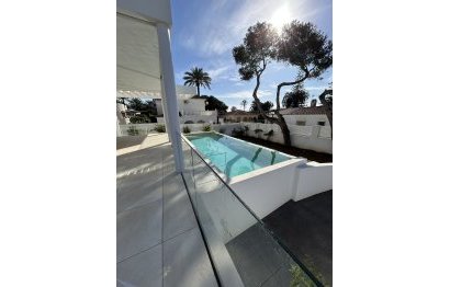 Resale - House - Detached Villa - Marbella - Marbesa