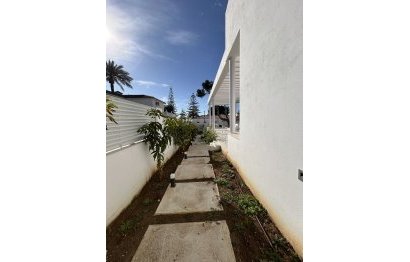 Resale - House - Detached Villa - Marbella - Marbesa