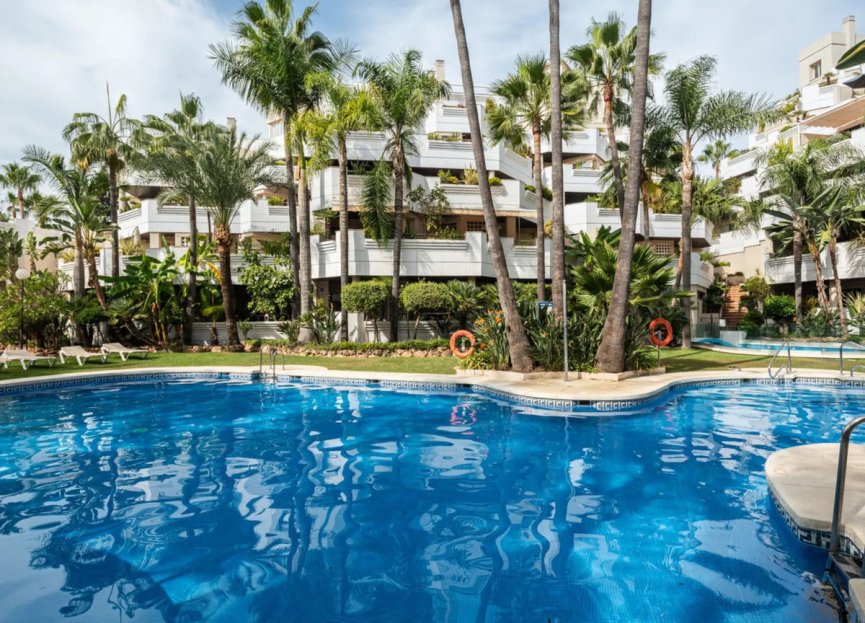 Resale - Apartment - Penthouse - Marbella - Nueva Andalucia