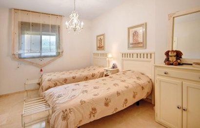 Resale - Apartment - Middle Floor Apartment - Marbella - San Pedro De Alcantara