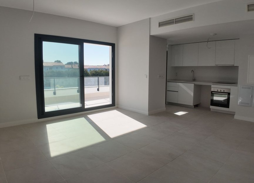 Resale - Apartment - Penthouse - Estepona - Estepona Centro