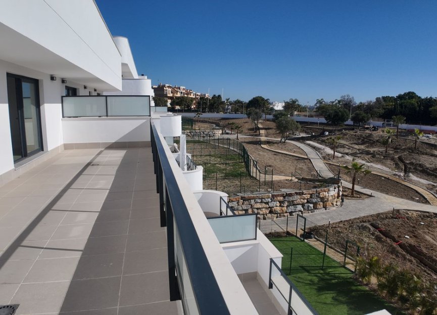 Resale - Apartment - Penthouse - Estepona - Estepona Centro