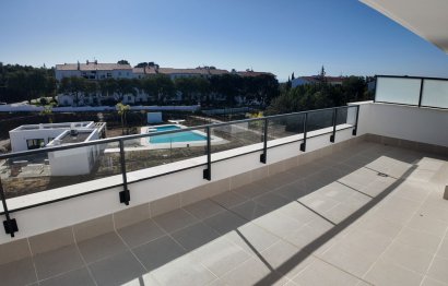 Resale - Apartment - Penthouse - Estepona - Estepona Centro