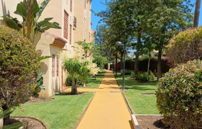 Resale - Apartment - Middle Floor Apartment - Estepona - Estepona Centro