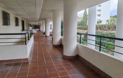 Resale - Apartment - Middle Floor Apartment - Marbella - Guadalmina Alta