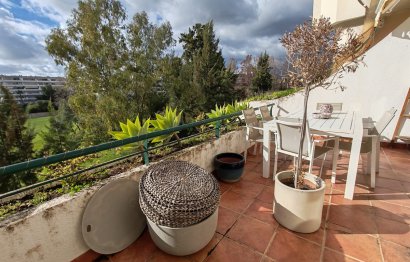 Resale - Apartment - Middle Floor Apartment - Marbella - Guadalmina Alta