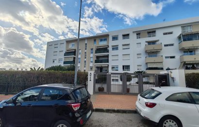 Resale - Apartment - Middle Floor Apartment - Marbella - Guadalmina Alta