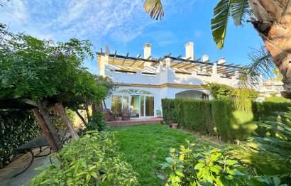 Resale - House - Semi-Detached House - Estepona - Estepona Centro