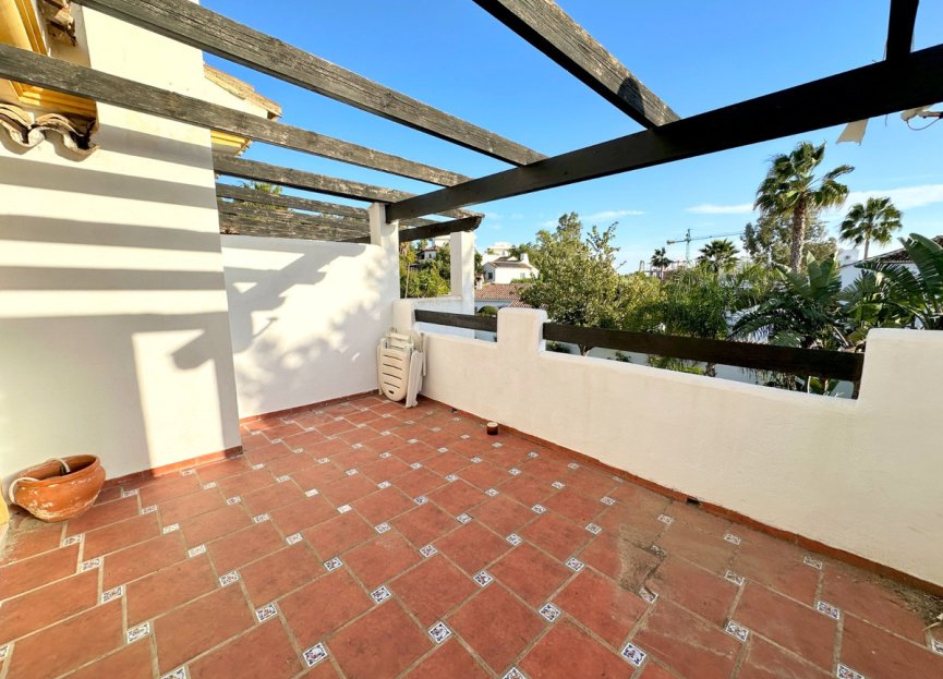 Resale - House - Semi-Detached House - Estepona - Estepona Centro