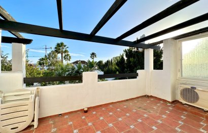 Resale - House - Semi-Detached House - Estepona - Estepona Centro