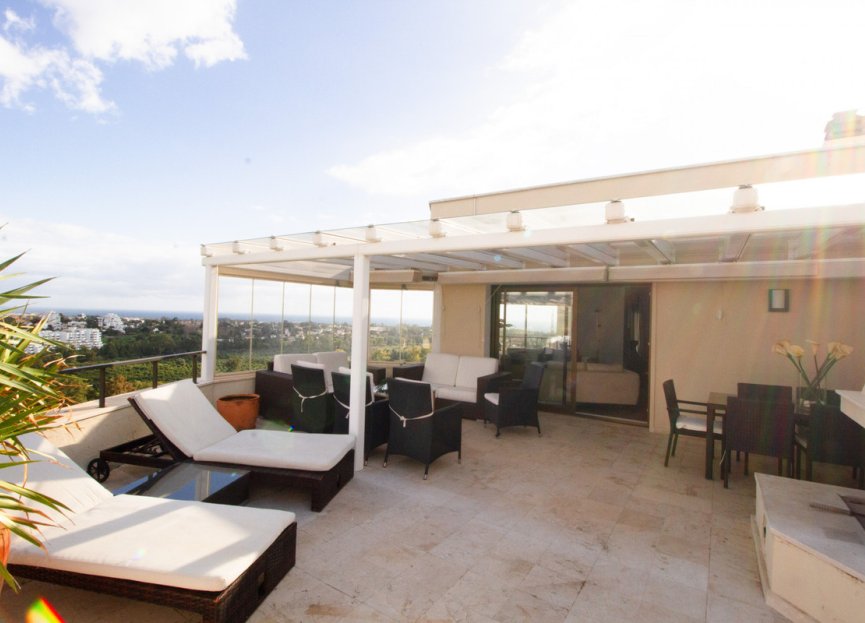 Resale - Apartment - Penthouse - Estepona - Estepona Centro