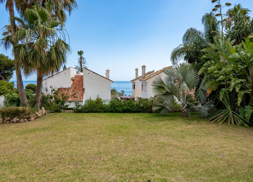 Resale - House - Detached Villa - Marbella - Marbella Centro