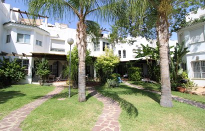 Resale - House - Townhouse - Marbella - Nueva Andalucia