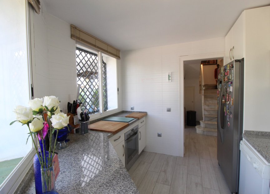 Resale - House - Townhouse - Marbella - Nueva Andalucia