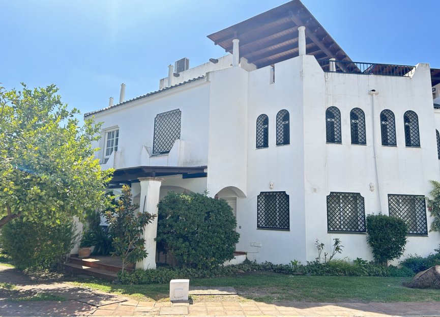 Resale - House - Townhouse - Marbella - Nueva Andalucia