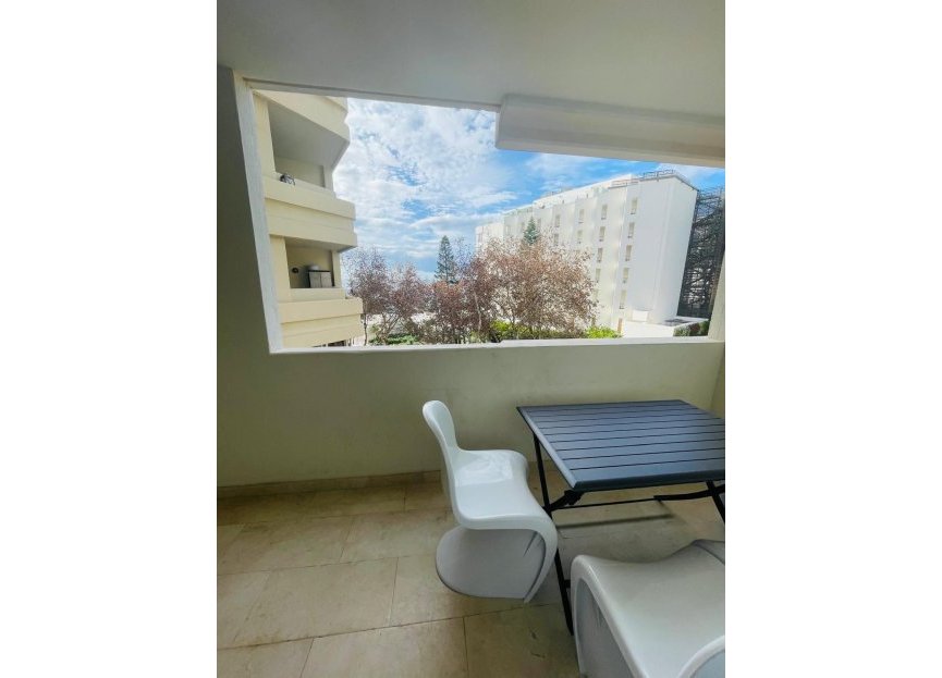 Resale - Apartment - Middle Floor Apartment - Marbella