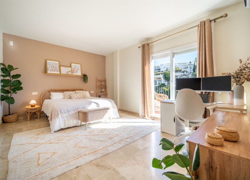 Resale - Apartment - Duplex - Benahavís - La Quinta