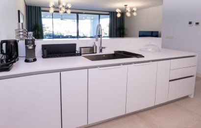 Resale - Apartment - Middle Floor Apartment - Marbella - Cabopino