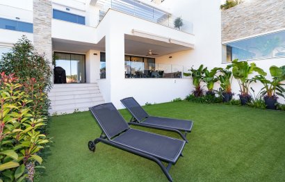 Resale - Apartment - Middle Floor Apartment - Marbella - Cabopino