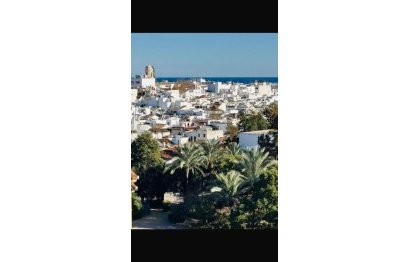 Resale - Apartment - Penthouse - Estepona - Estepona Centro