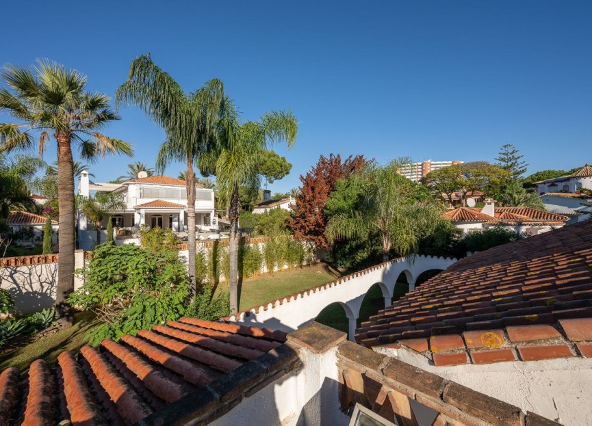 Resale - House - Detached Villa - Marbella - Marbesa