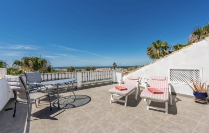 Resale - Apartment - Middle Floor Apartment - Estepona - Atalaya