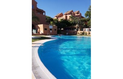 Resale - Apartment - Ground Floor Apartment - Marbella - Elviria