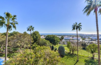 Resale - Apartment - Middle Floor Apartment - Marbella - Nueva Andalucia