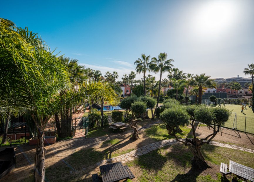 Resale - House - Townhouse - Marbella - Puerto Banús