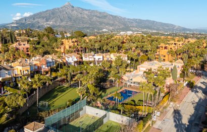 Resale - House - Townhouse - Marbella - Puerto Banús