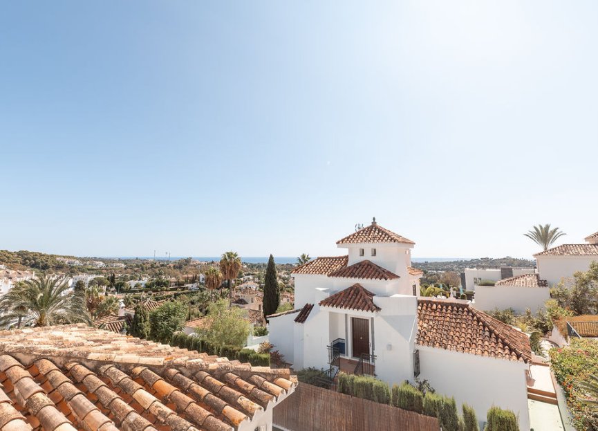 Resale - House - Detached Villa - Marbella - Nueva Andalucia