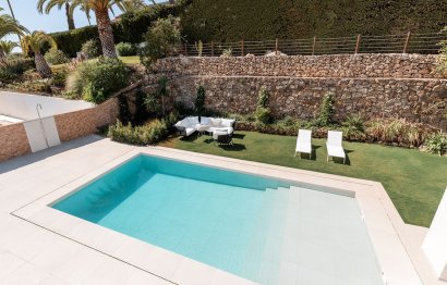 Resale - House - Detached Villa - Marbella - Nueva Andalucia