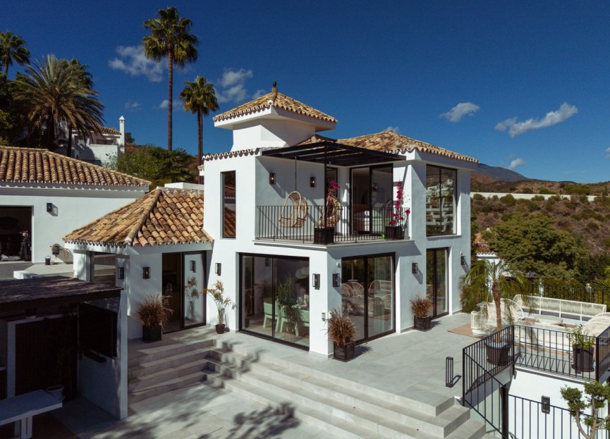 Resale - House - Detached Villa - Marbella - Nueva Andalucia