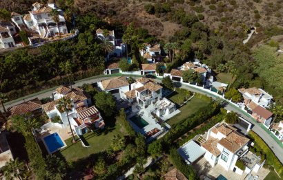 Resale - House - Detached Villa - Marbella - Nueva Andalucia