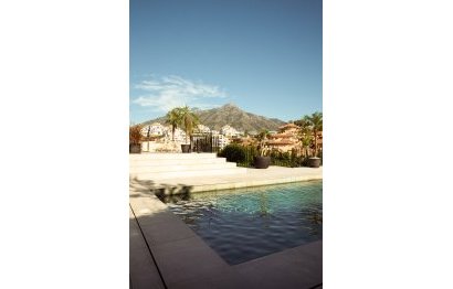 Resale - House - Detached Villa - Marbella - Nueva Andalucia