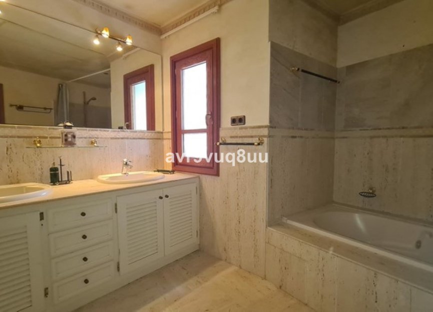 Resale - House - Detached Villa - Marbella - Cabopino