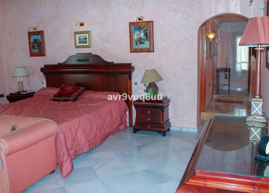 Resale - House - Detached Villa - Marbella - Cabopino