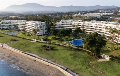 Resale - Apartment - Middle Floor Apartment - Estepona - Estepona Centro