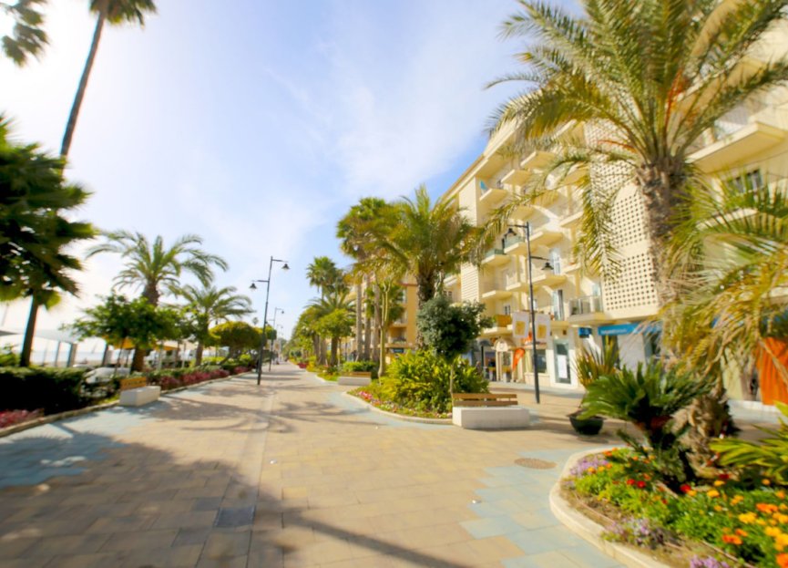 Resale - Apartment - Middle Floor Apartment - Estepona - Estepona Centro