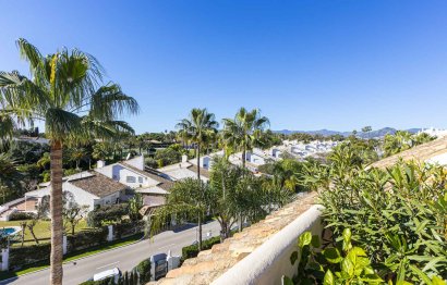 Resale - Apartment - Penthouse Duplex - Marbella - Guadalmina Baja