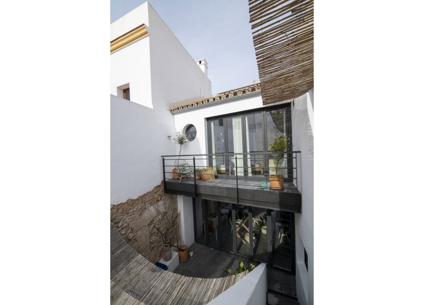 Resale - House - Townhouse - Estepona - Estepona Centro