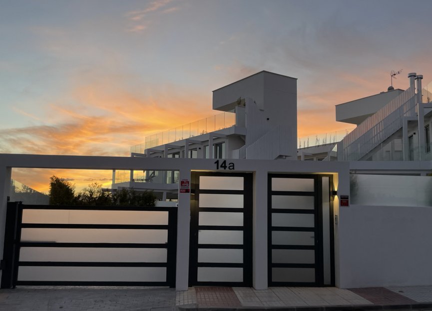 Resale - House - Detached Villa - Marbella - Marbella Centro