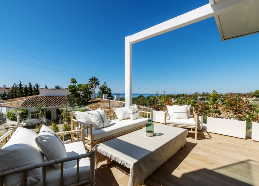 Resale - House - Detached Villa - Marbella