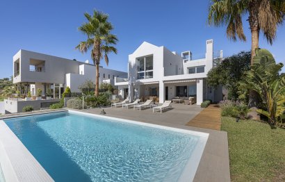 Resale - House - Detached Villa - Marbella - La Mairena