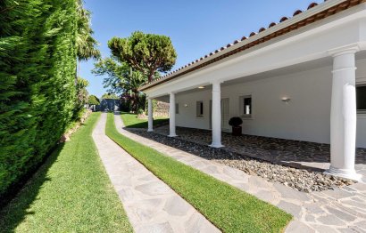 Resale - House - Detached Villa - Marbella - Hacienda Las Chapas