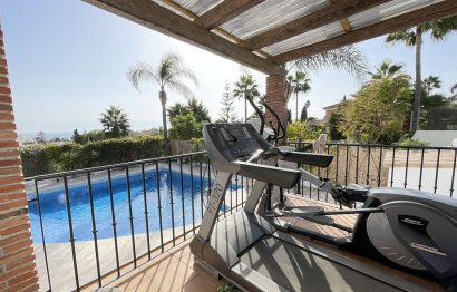 Resale - House - Detached Villa - Estepona - Estepona Centro