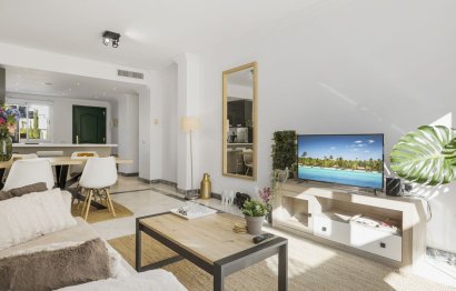 Resale - Apartment - Penthouse - Marbella - Nueva Andalucia