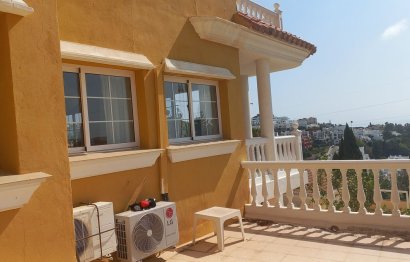 Resale - House - Townhouse - Benalmádena - Benalmadena Centro