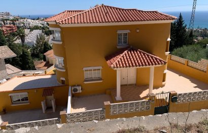 Resale - House - Townhouse - Benalmádena - Benalmadena Centro