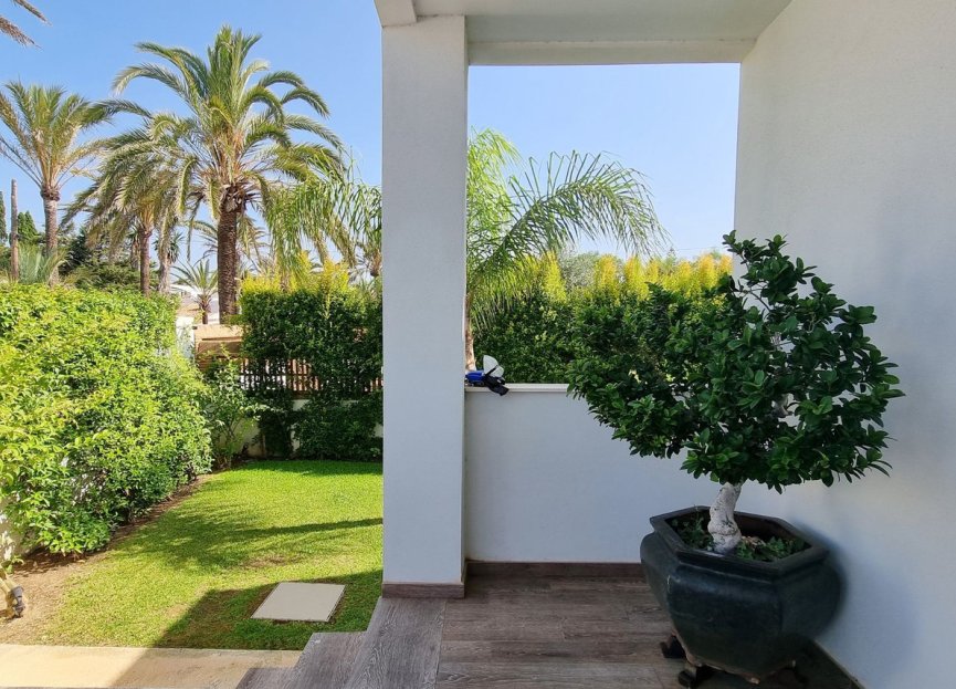 Resale - House - Detached Villa - Marbella - Marbesa